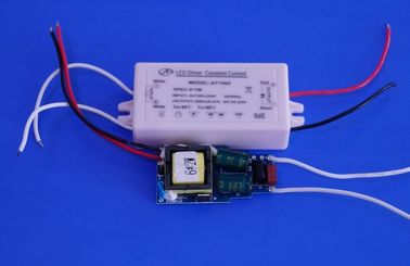 kupować Wodoszczelny zasilacz LED o wysokiej mocy do prądu stałego Do 12W oświetlenia punktowego produkcja online
