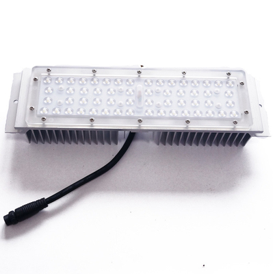 kupować Moduł SMD 3030 Led Lens, 56 w 1 Led Street Light Lens PC klasy optycznej produkcja online