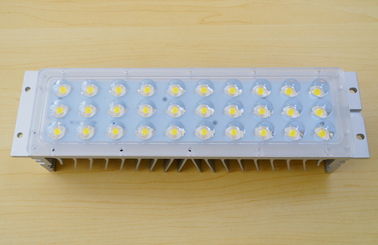 90 stopni 45mil Chip 3x10 LED Street Light Components z Optical klasy PC